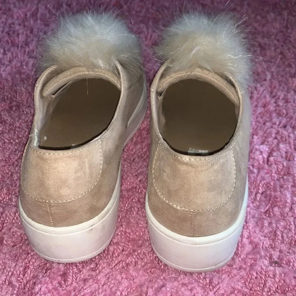 Steve Madden Bryanne Pom Pom Sneakers - Picture 5 of 9